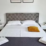 A Lovely Coastal Studio In Onix Blue, Mamaia-nord * Năvodari