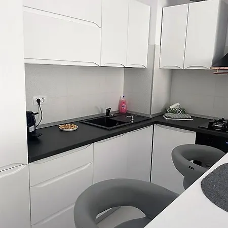 A Lovely Coastal Studio In Onix Blue, Mamaia-nord דירה *