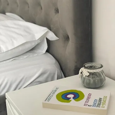 A Lovely Coastal Studio In Onix Blue, Mamaia-nord Năvodari