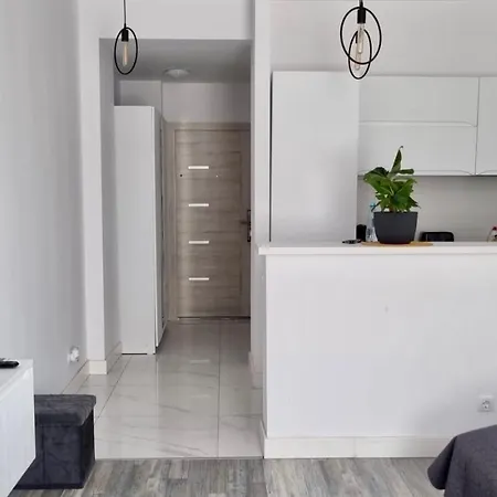 A Lovely Coastal Studio In Onix Blue, Mamaia-nord *