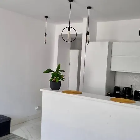 A Lovely Coastal Studio In Onix Blue, Mamaia-nord דירה