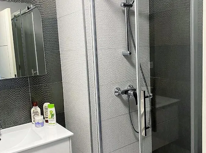 A Lovely Coastal Studio In Onix Blue, Mamaia-nord Apartment *