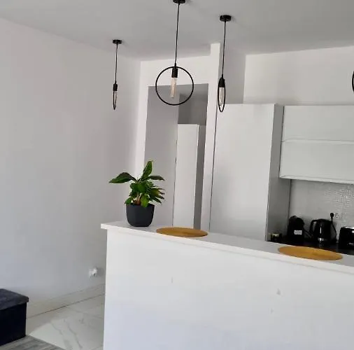 A Lovely Coastal Studio In Onix Blue, Mamaia-nord Apartment