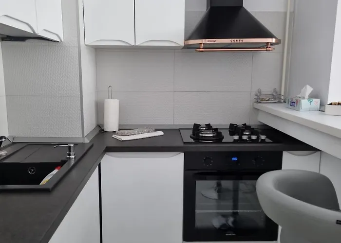 A Lovely Coastal Studio In Onix Blue, Mamaia-nord