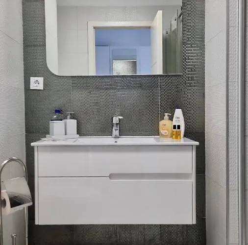 A Lovely Coastal Studio In Onix Blue, Mamaia-nord